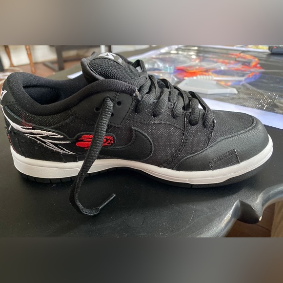 Nike SB Dunk Low Wasted Youth (DD8386-001) VNDS Size 5.5 | 7W - Picture 5 of 9